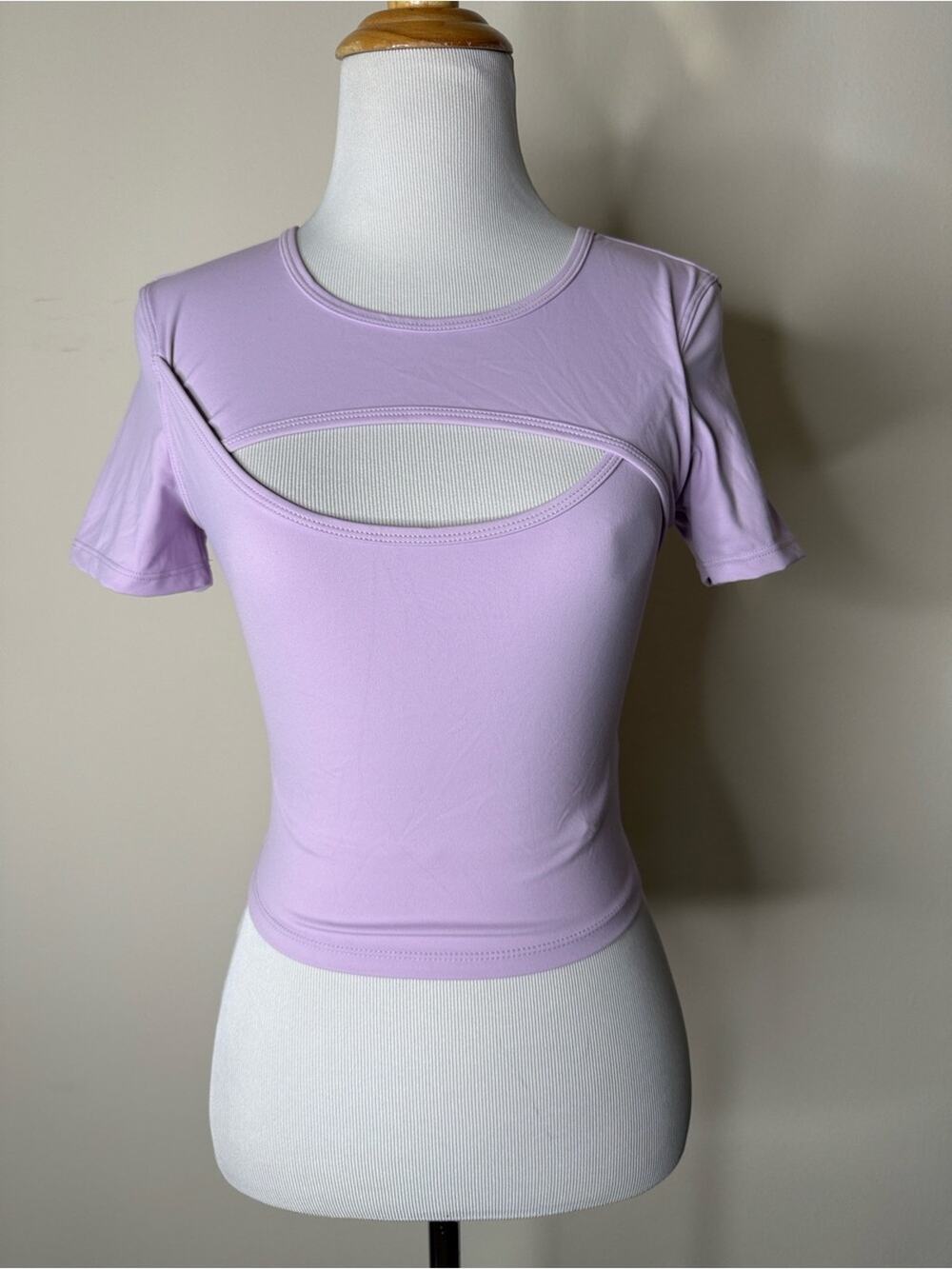 Halara Lavender Softly Zero Front Cut Out Cropped Tee NWOT XS